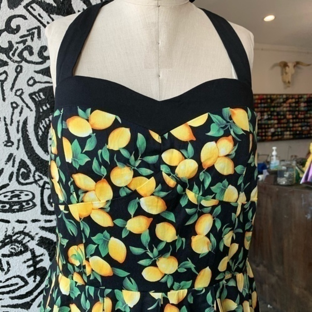 Lindy Bop Lemon 🍋 Print Cotton Dress - Picture 4 of 9